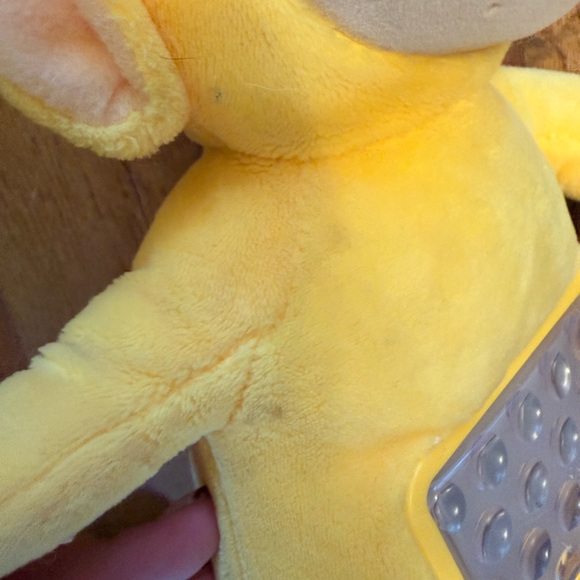 Yellow Plush Toy with Interactive Screen - Picture 5 of 6